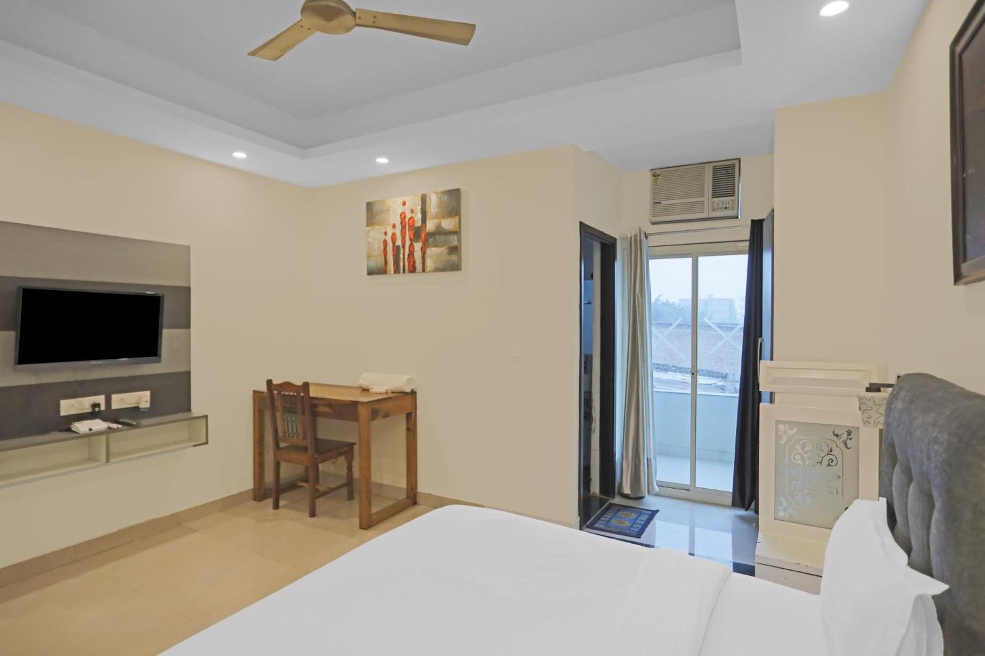 Super Hotel O Heart Beat Hotel Greater Noida Exterior foto