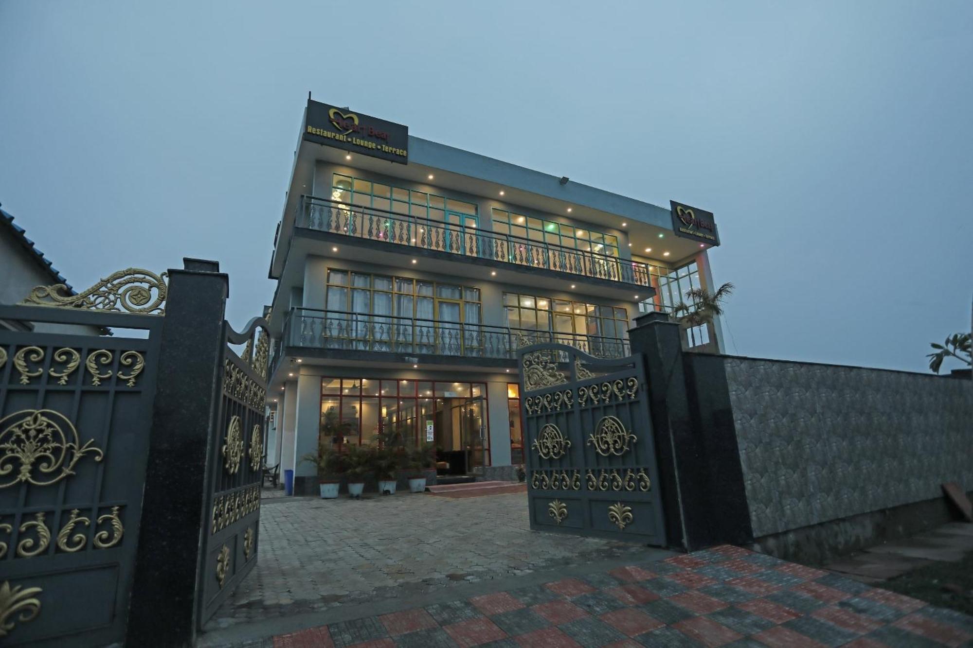 Super Hotel O Heart Beat Hotel Greater Noida Exterior foto