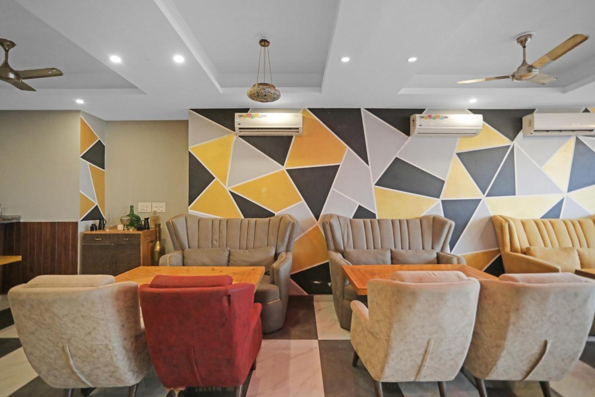 Super Hotel O Heart Beat Hotel Greater Noida Exterior foto