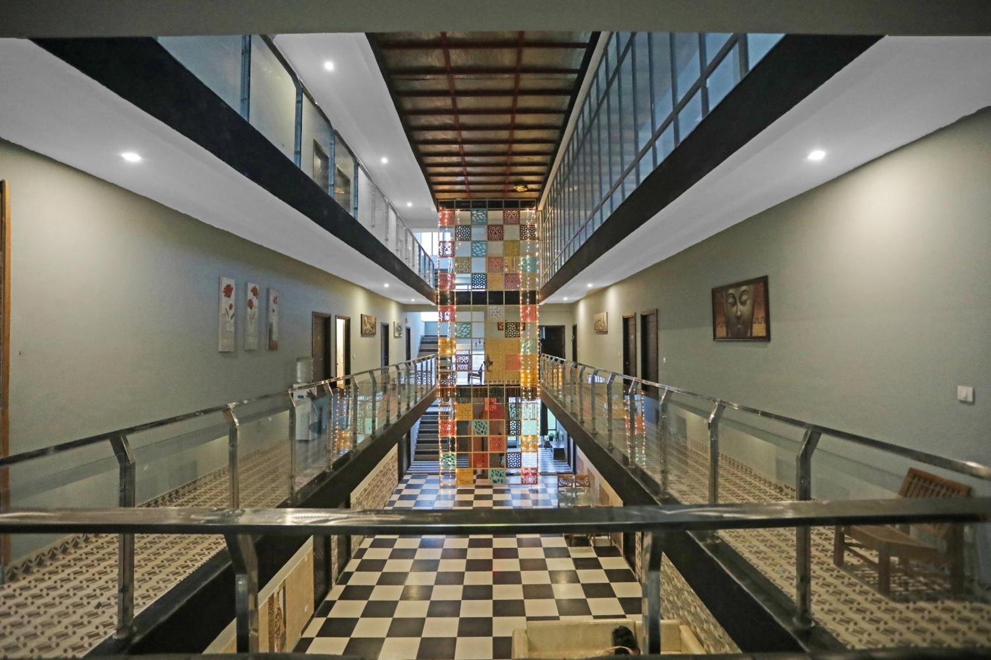 Super Hotel O Heart Beat Hotel Greater Noida Exterior foto