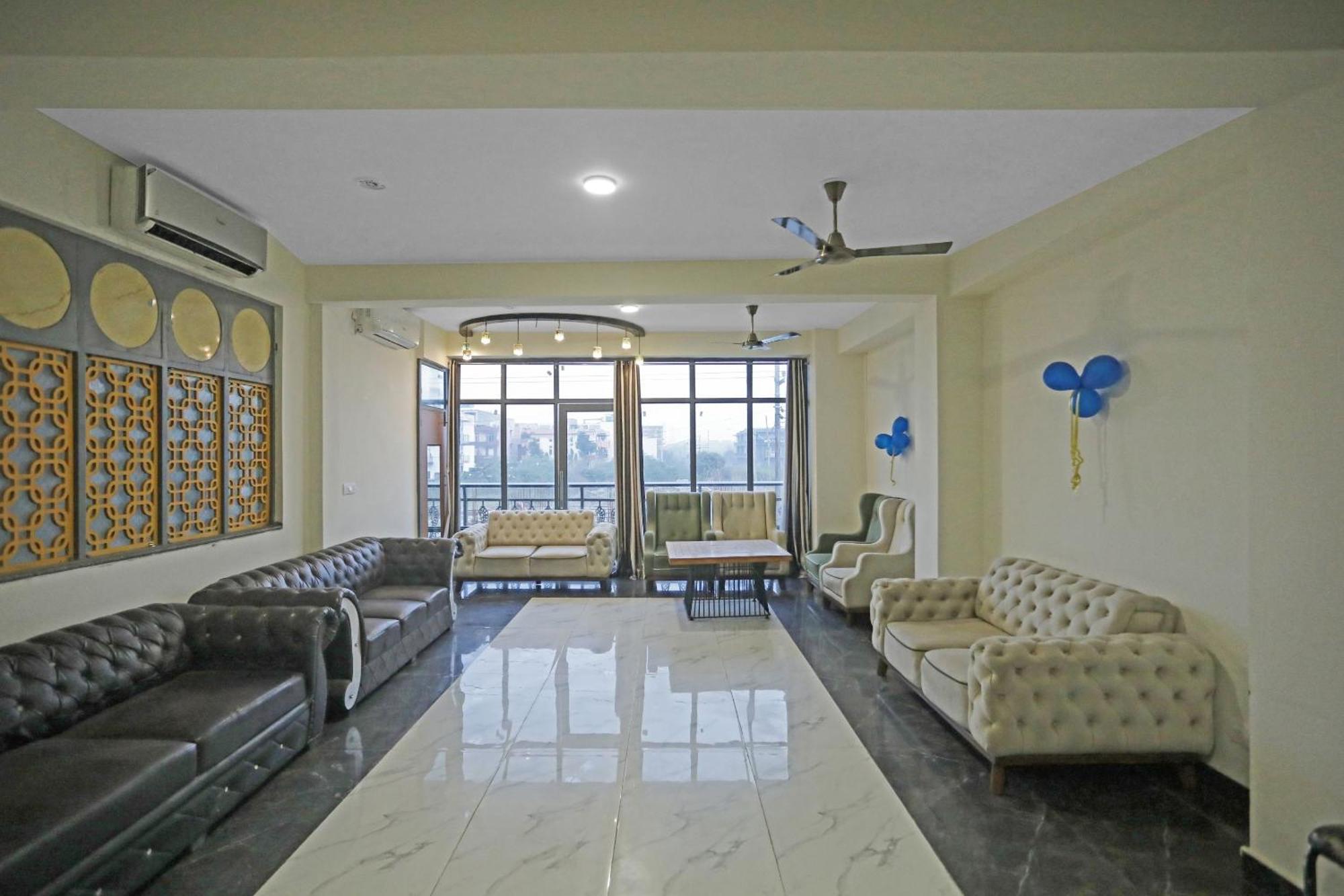 Super Hotel O Heart Beat Hotel Greater Noida Exterior foto