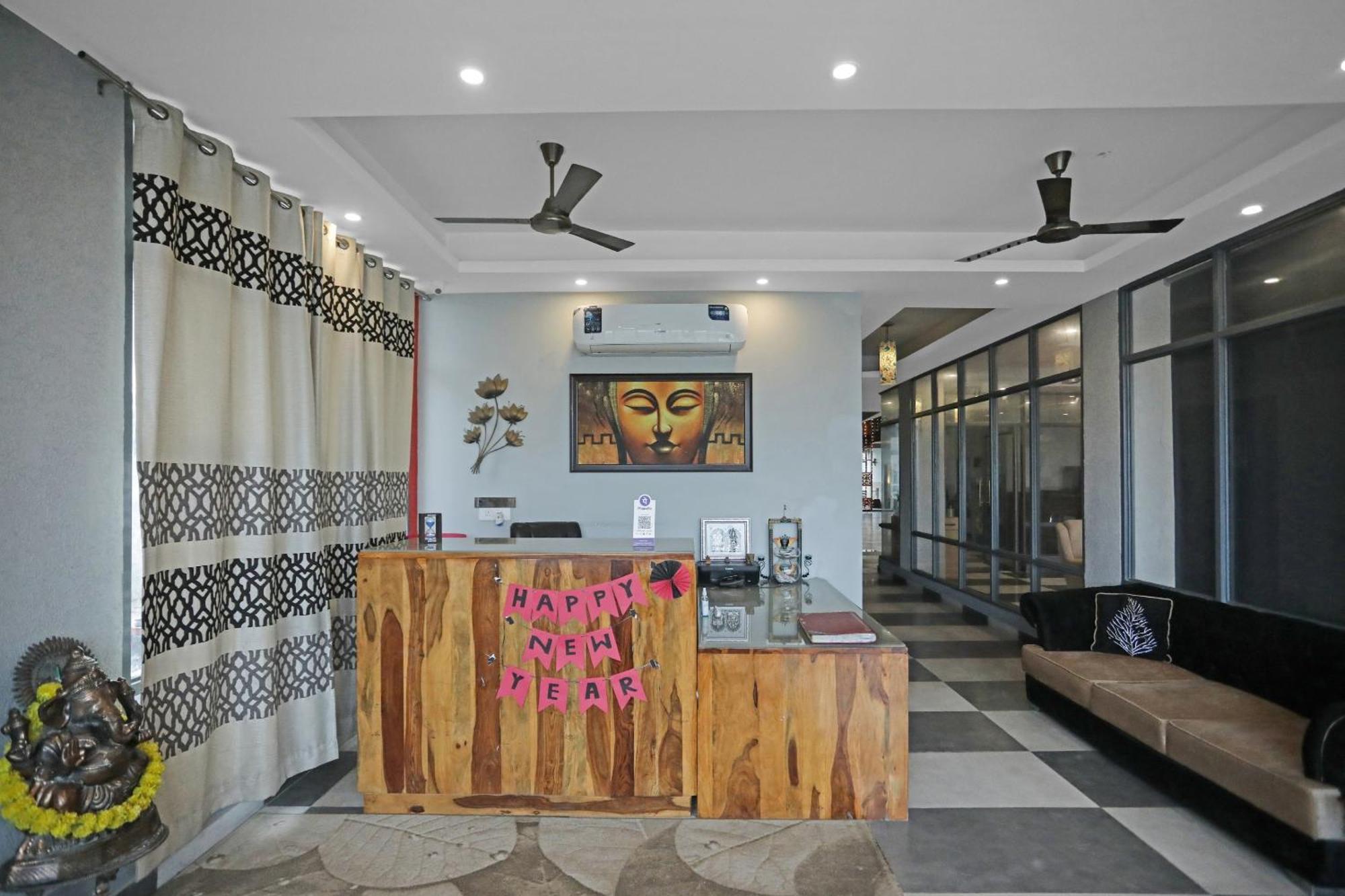 Super Hotel O Heart Beat Hotel Greater Noida Exterior foto